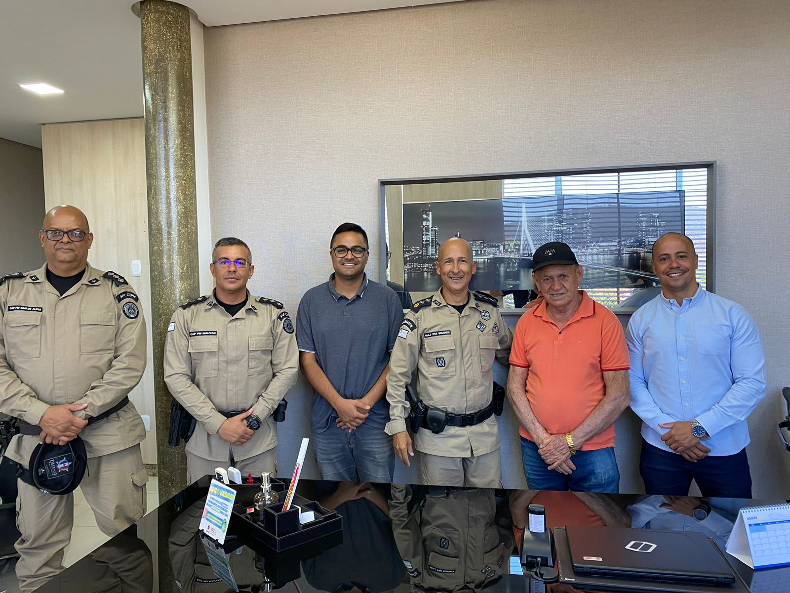 CACULÉ: PREFEITO PEDRO DIAS RECEBE VISITA DO NOVO COMANDANTE DA 94ª COMPANHIA DA POLÍCIA MILITAR