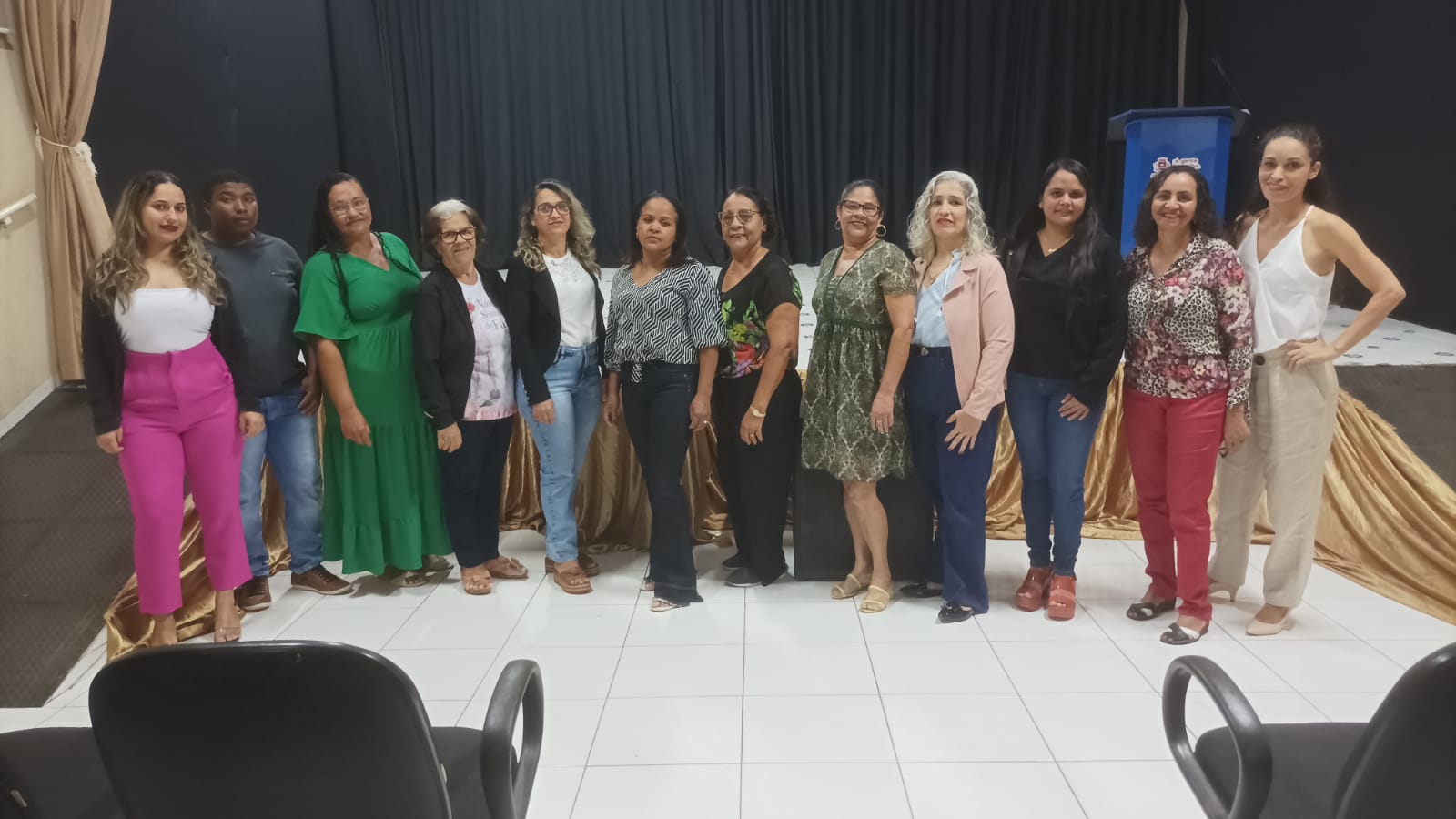 CANDIDATOS A CARGO DE CONSELHEIRO TUTELAR SÃO APRESENTADOS EM SESSÃO NO CINE TEATRO ENGº DOREA